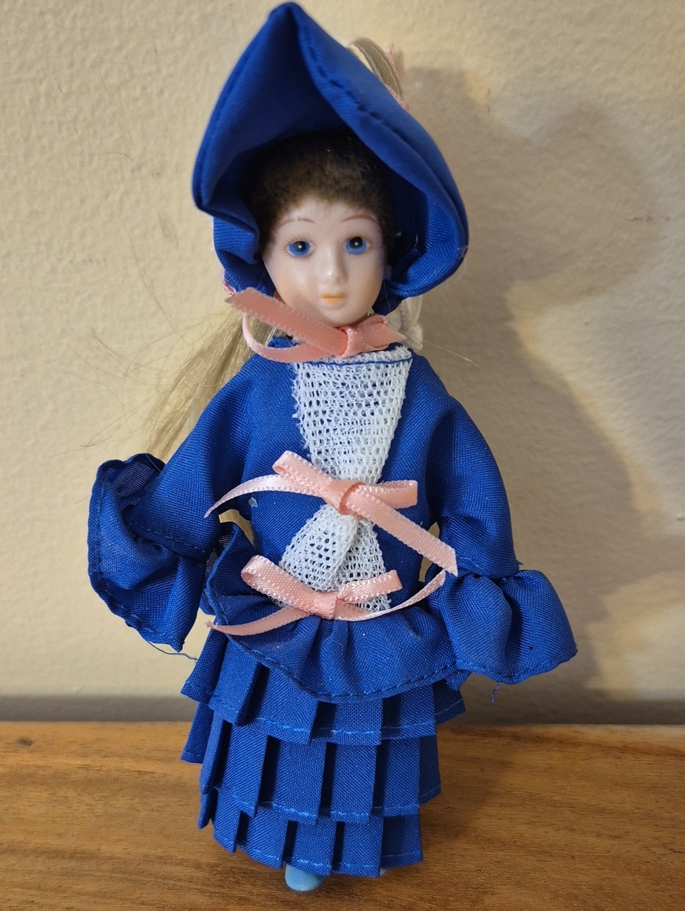 Danbury Mint The Ladies of Fashion Assorted Mini Doll Ornaments- Full Set of 25 - Picture 14 of 16